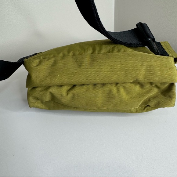 BAGGU Avocado Green Nylon Belt Bag Fanny Bag Black Strap Spellout - Picture 12 of 12
